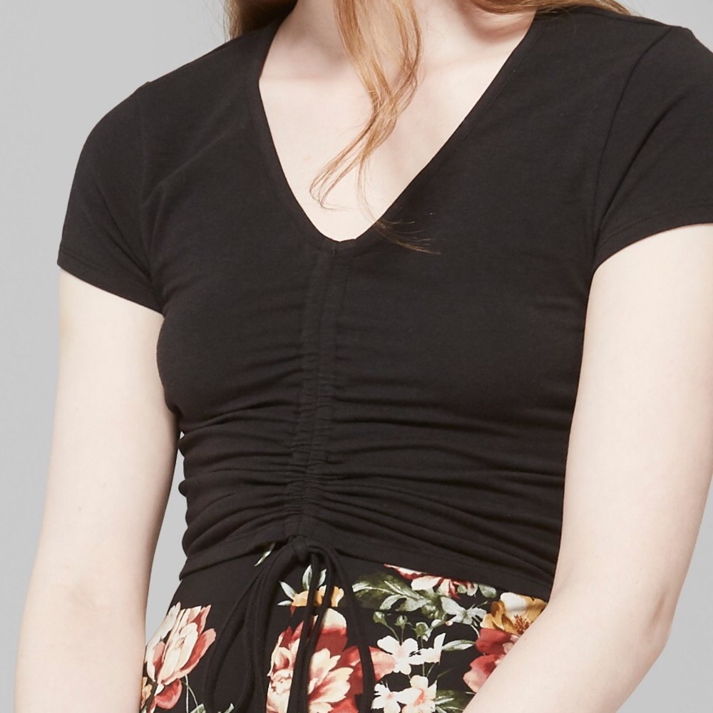 Hot kiss ruched top
